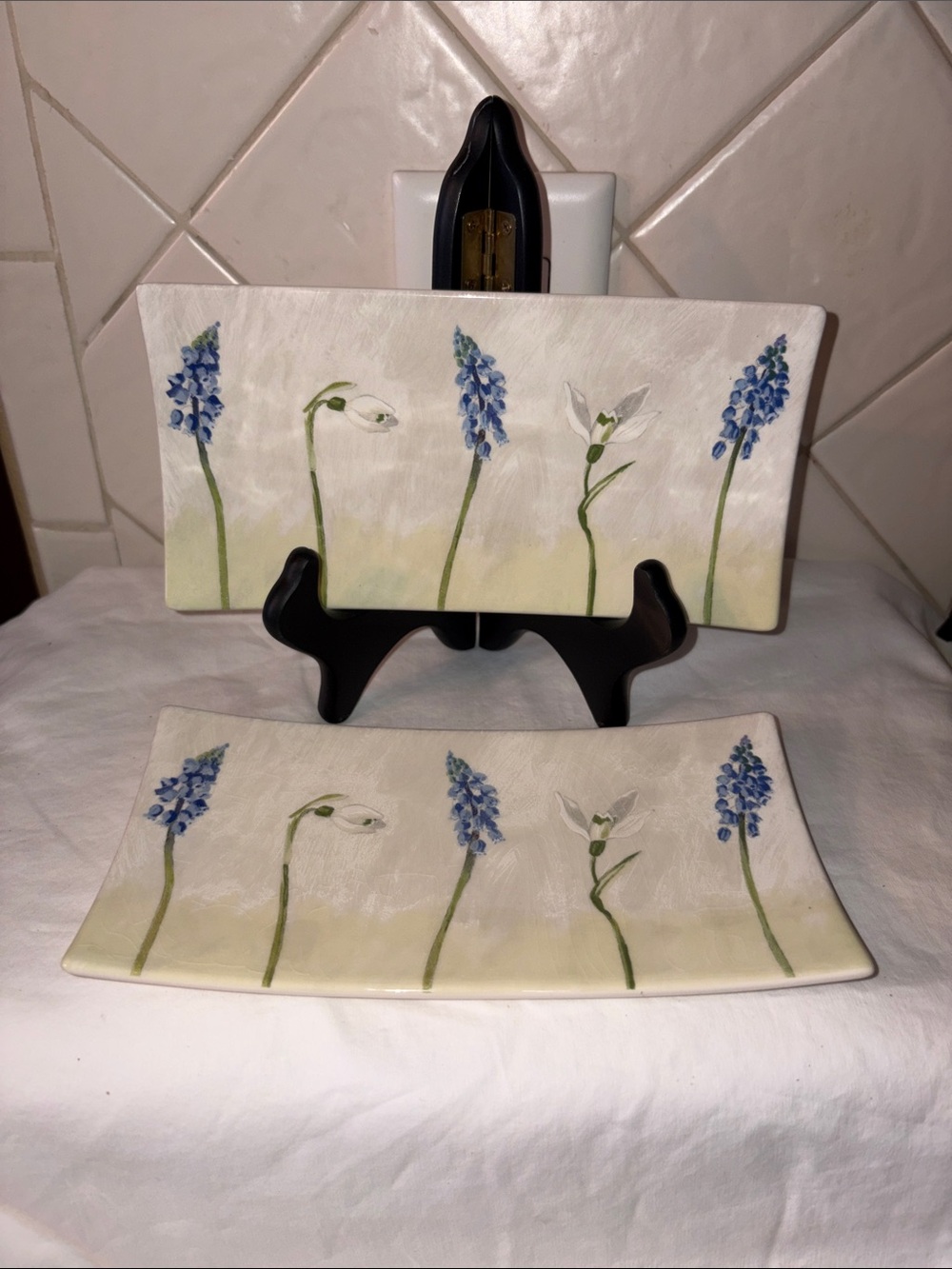 RARE Gien France Alice blue floral snowdrop flowers letter tray dish set of 2